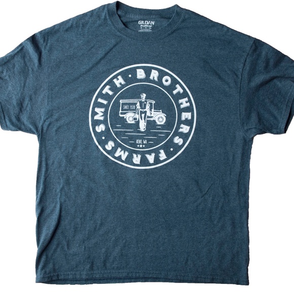 Gildan Other - Smith Brothers Farms T-Shirt